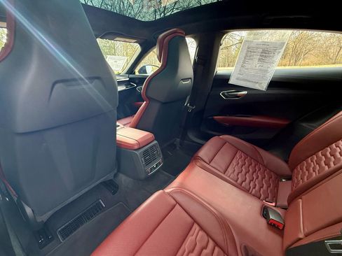 Used 2024 Audi RS e-tron GT w/ Carbon Performance Package image 17