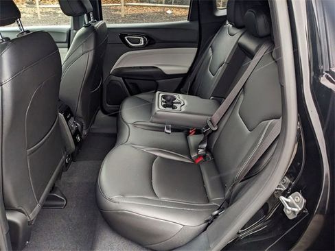New 2025 Jeep Compass Limited image 9