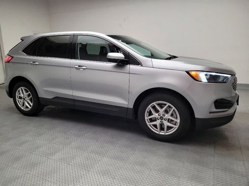Used 2023 Ford Edge SEL image 11