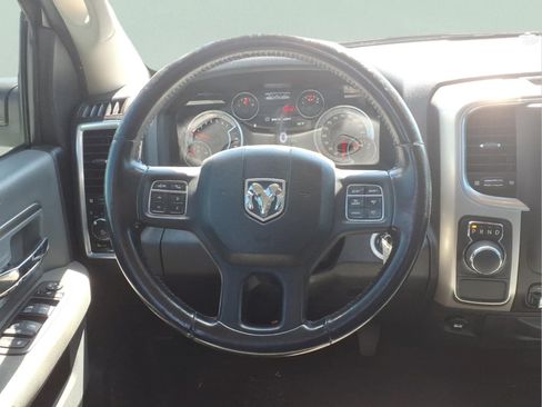 Used 2019 RAM 1500 Big Horn RWD image 10