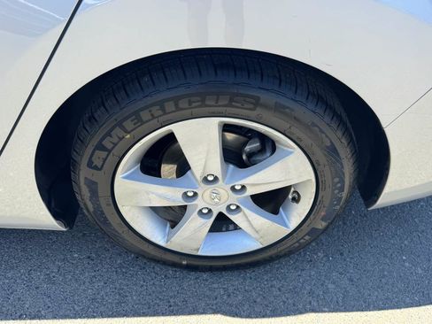 Used 2012 Hyundai Elantra GLS w/ Preferred Pkg 3 FWD image 34