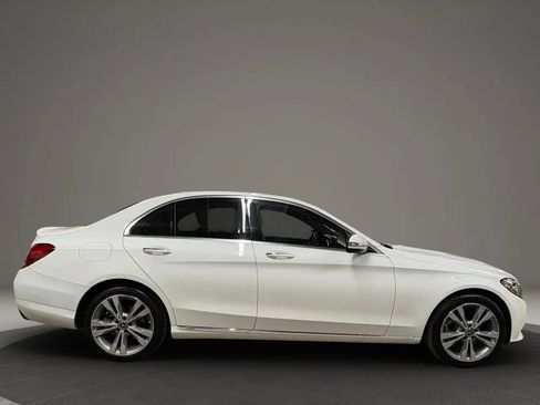 Used 2018 Mercedes-Benz C 300 4MATIC Sedan image 6