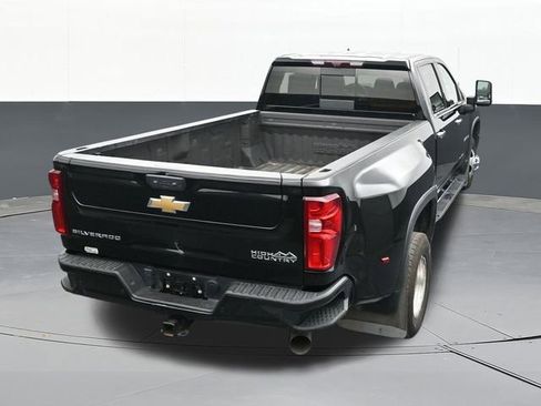 Used 2022 Chevrolet Silverado 3500 High Country w/ Snow Plow Prep/Camper Package image 52
