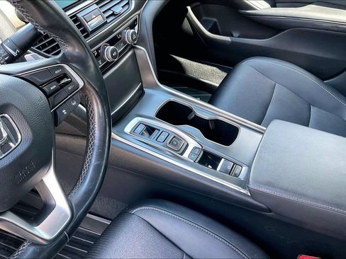 Used 2020 Honda Accord Sport image 15
