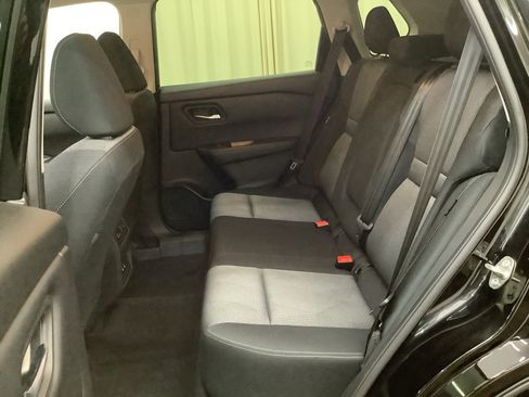 Used 2025 Nissan Rogue SV FWD image 22