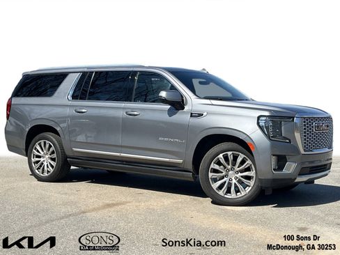 Used 2021 GMC Yukon XL Denali w/ Denali Premium Package image 1