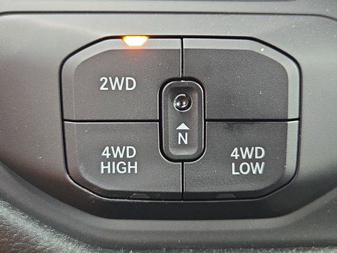 New 2025 RAM 2500 Tradesman AWD/4WD image 15