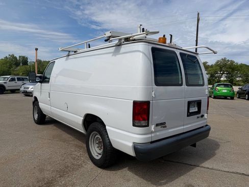 Used 2014 Ford E-150 and Econoline 150 RWD image 3