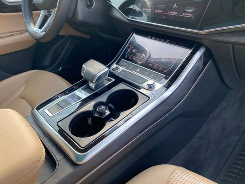 Used 2022 Audi Q8 Premium Plus image 49