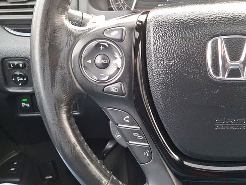 Used 2016 Honda Pilot Elite image 21