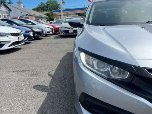 Used 2018 Honda Civic LX image 2