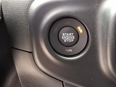 Certified 2021 Jeep Wrangler Unlimited Sport image 25