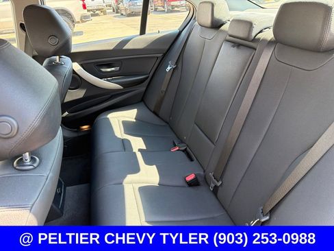 Used 2018 BMW 320i xDrive Sedan AWD/4WD image 15