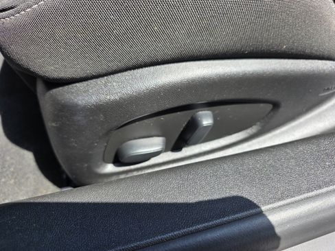 Used 2020 Chevrolet Camaro LT w/ RS Package image 12