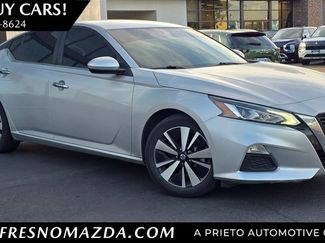Used 2022 Nissan Altima 2.5 SV video 1