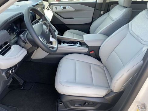 New 2026 Ford Explorer Active w/ Active Comfort Package image 12