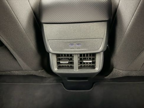 Used 2026 Chevrolet Equinox LT FWD image 21