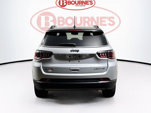 Used 2024 Jeep Compass Limited AWD/4WD image 8