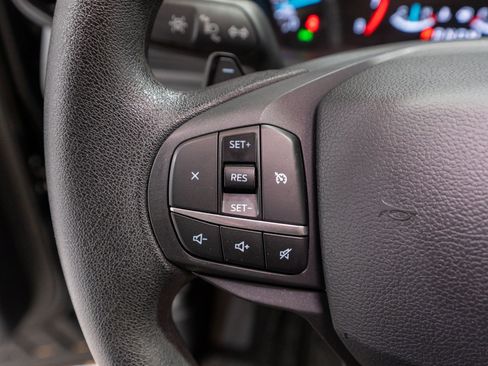 Used 2020 Ford Explorer 2WD image 24