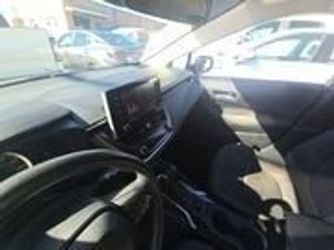 Used 2021 Toyota Corolla LE image 11