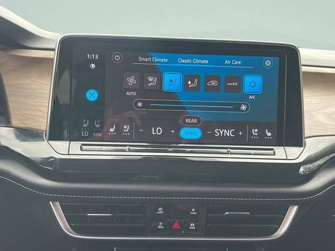 Used 2026 Volkswagen Atlas SE AWD/4WD image 18
