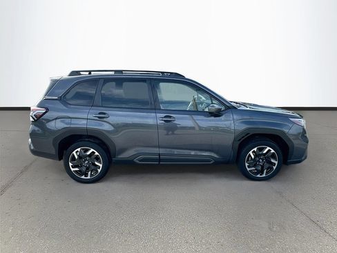 Used 2025 Subaru Forester Limited AWD/4WD image 8