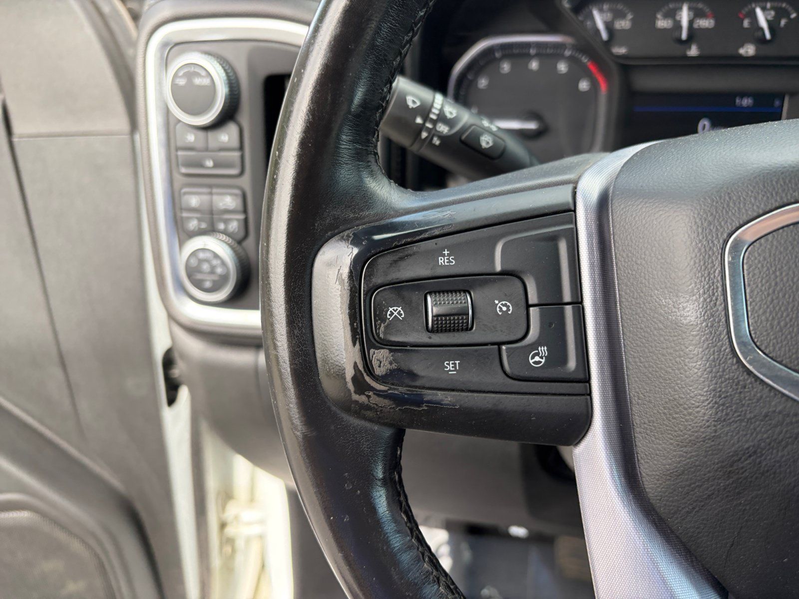 Used 2020 GMC Sierra 2500 SLE w/ SLE Convenience Package AWD/4WD image 14