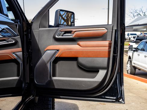 Used 2024 GMC Sierra 2500 Denali Ultimate w/ Max Trailering Package AWD/4WD image 36