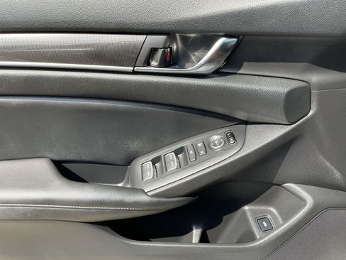 Used 2019 Honda Accord Sport image 31