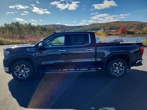 New 2026 GMC Sierra 1500 SLT w/ SLT Premium Package image 5