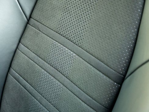 Certified 2024 Porsche Cayenne Turbo GT image 23