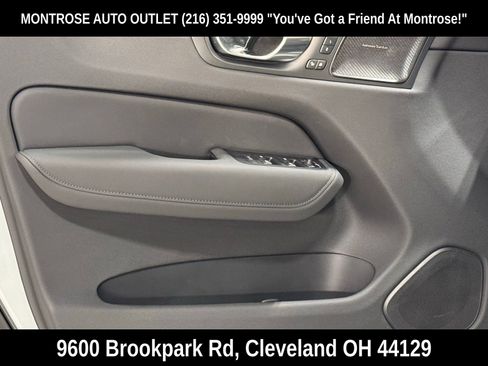 New 2026 Volvo XC60 B5 Ultra w/ Protection Package Premier image 9