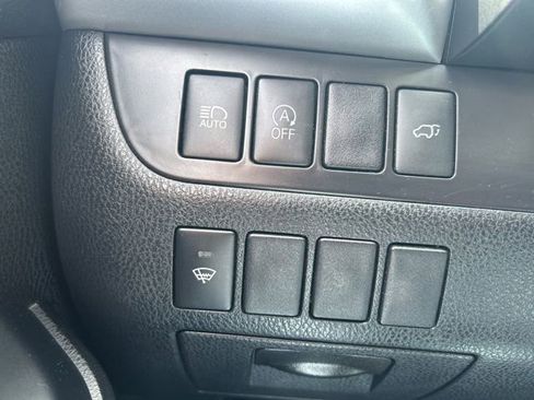 Used 2019 Toyota Highlander SE AWD/4WD image 32