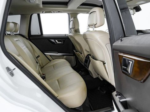 Used 2013 Mercedes-Benz GLK 350 2WD image 27