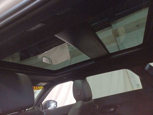 Used 2024 Land Rover Range Rover Evoque S image 16