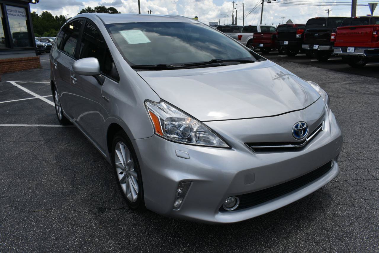Used 2012 Toyota Prius V Five FWD image 4