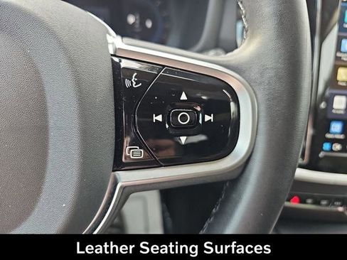 Used 2025 Volvo V60 B5 Cross Country Plus image 29