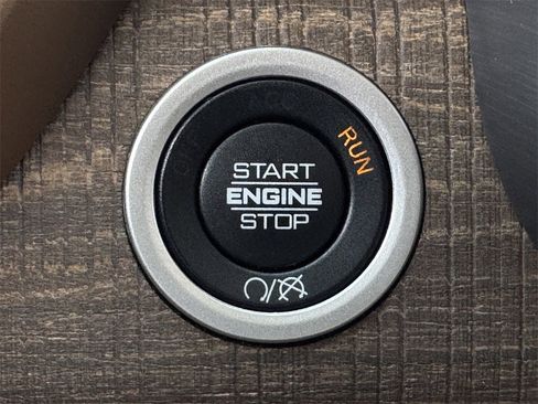 Used 2024 RAM 3500 Limited w/ Towing Technology Group image 23