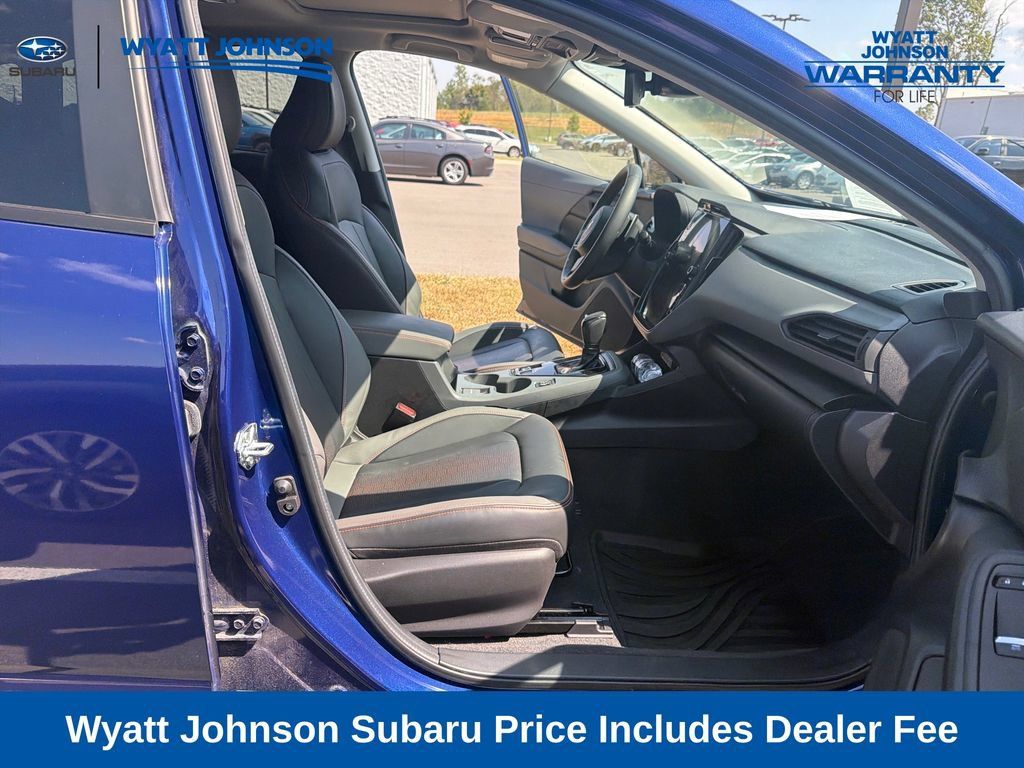 Used 2025 Subaru Crosstrek 2.5i Limited w/ Crosstrek Mirror Package AWD/4WD image 35