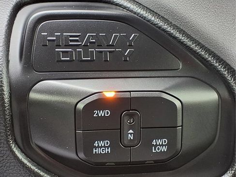 Used 2026 RAM 2500 Laramie AWD/4WD image 16