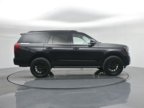 New 2025 Ford Expedition Active image 39