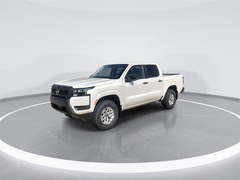 New 2026 Nissan Frontier S image 4