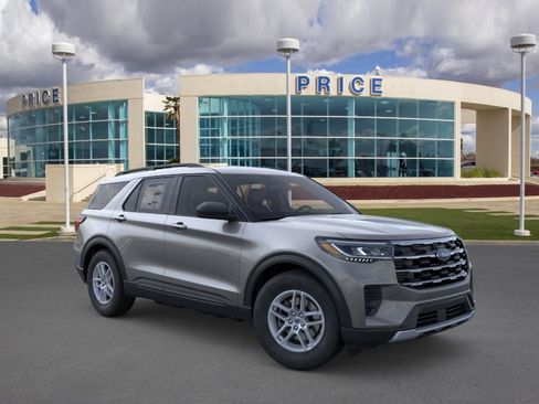 Used 2026 Ford Explorer Active RWD image 7