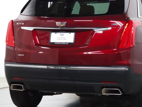 Used 2017 Cadillac XT5 Premium Luxury AWD/4WD image 8