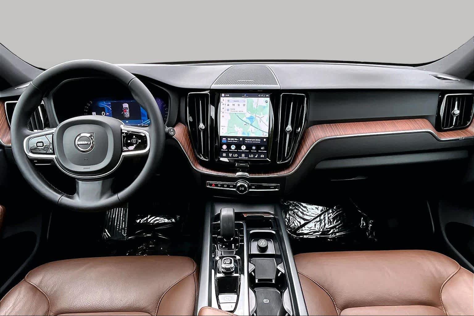 Used 2024 Volvo XC60 B5 Plus w/ Climate Package AWD/4WD image 15