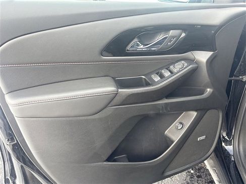 Certified 2023 Chevrolet Traverse RS w/ LPO, Floor Liner Package image 22