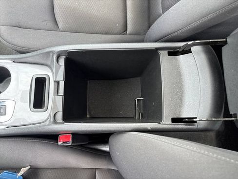 Used 2023 Chevrolet Malibu LT FWD image 31