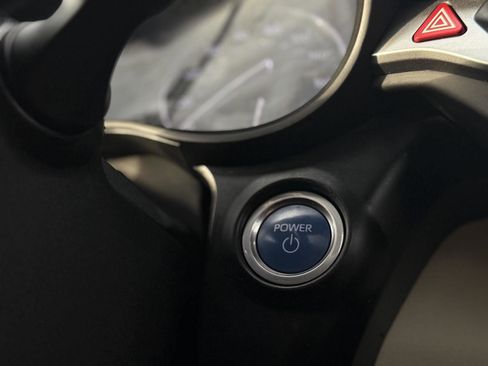 Used 2022 Toyota Sienna Platinum image 21