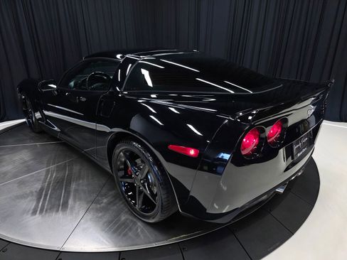 Used 2013 Chevrolet Corvette Coupe w/ 2LT Preferred Equipment Group RWD image 40