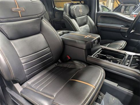 Used 2023 Ford F250 Platinum w/ FX4 Off-Road Package image 29
